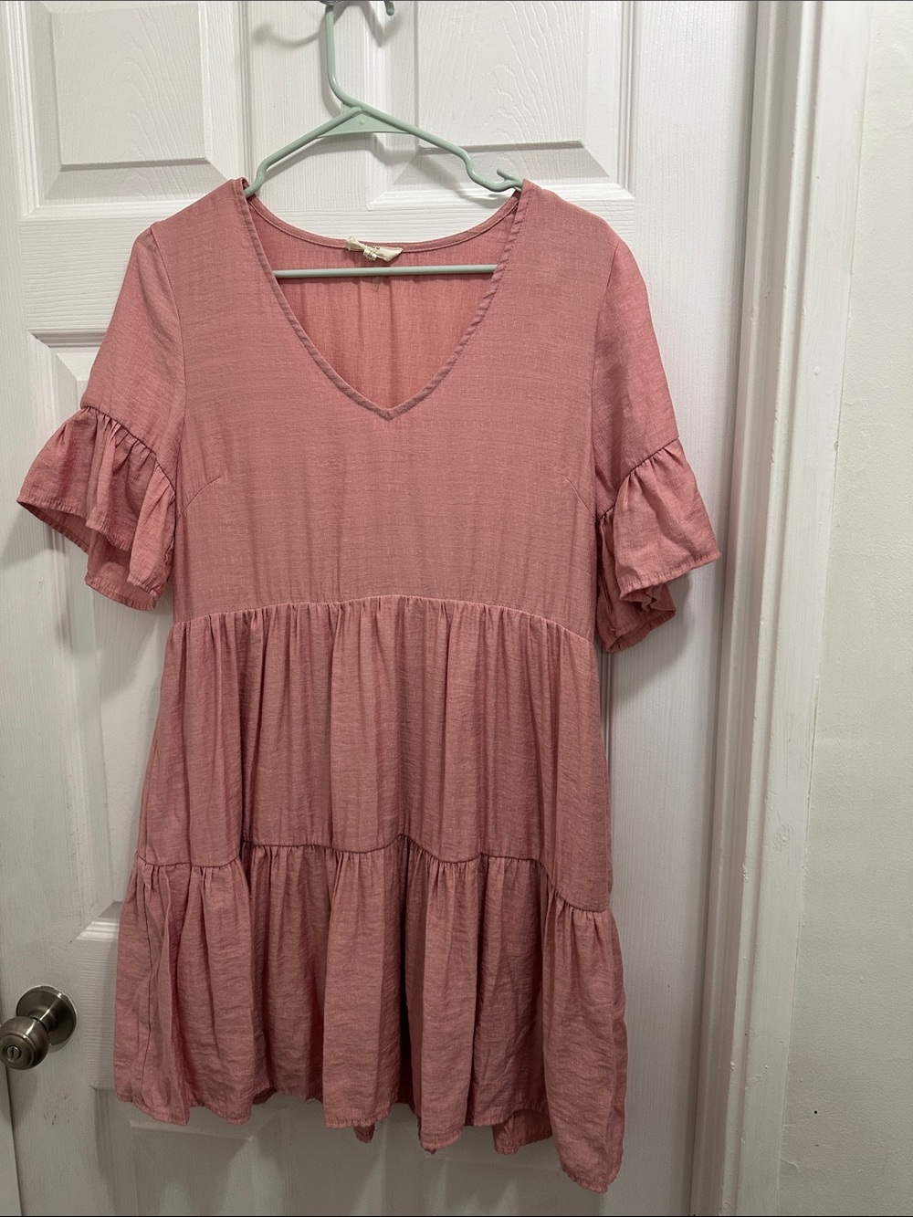 entro Dusty Rose Ruffled Sleeve Top